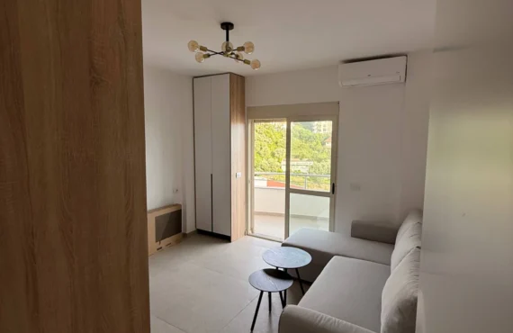Einzimmerwohnung – neu eingerichtet und sofort bezugsfertig