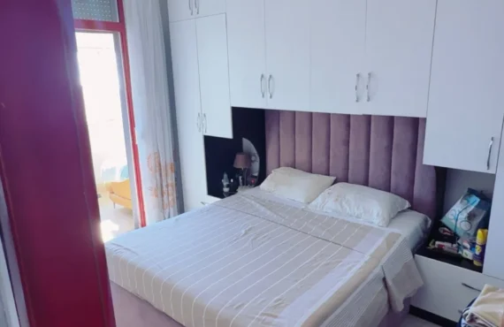 Apartament z widokiem na morze, dwoma balkonami i dostępem do tarasu na dachu