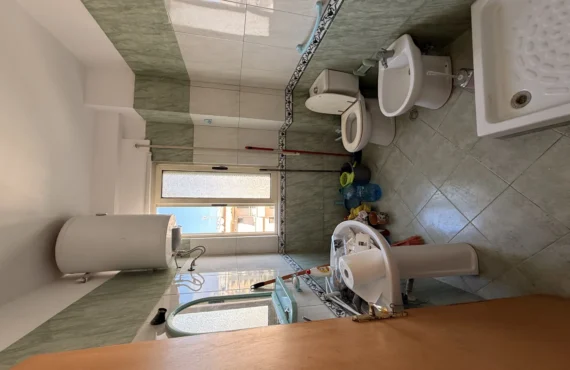 Apartament me dy dhoma gjumi dhe tarracë për mbrëmje të qeta