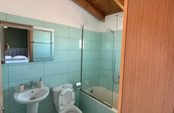 Пентхаус на цілому поверсі з нескінченною панорамою моря