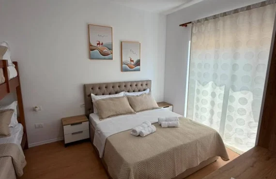 Apartament 1+1 me tarracë dhe ashensor në Durrës